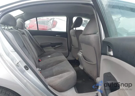 2011 Honda Accord 2.4 Lx z USA, uszkodzony, nr VIN 1HGCP2F38BA014927